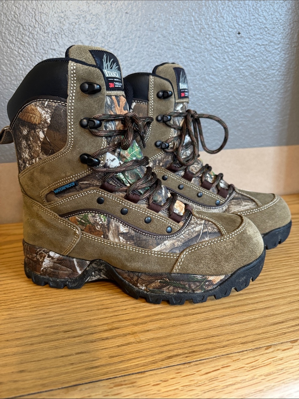 Men’s or boys or even women’s Itasca brand waterproof hunting boots size 8.5